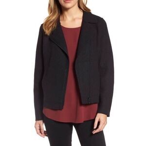✨ Eileen Fisher
Boiled Wool Moto Zip Up Coat✨